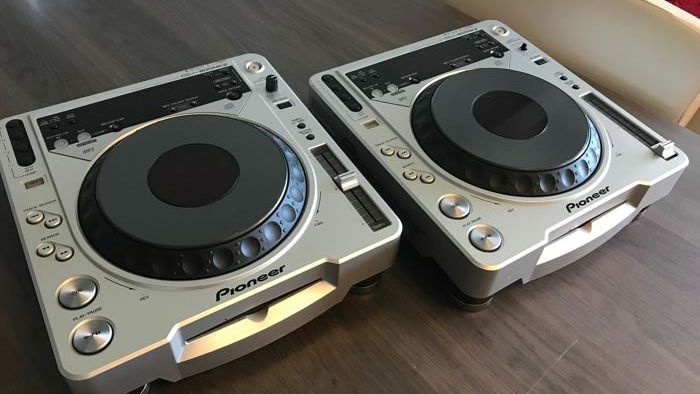 Pioneer CDJ 800 mk2-image